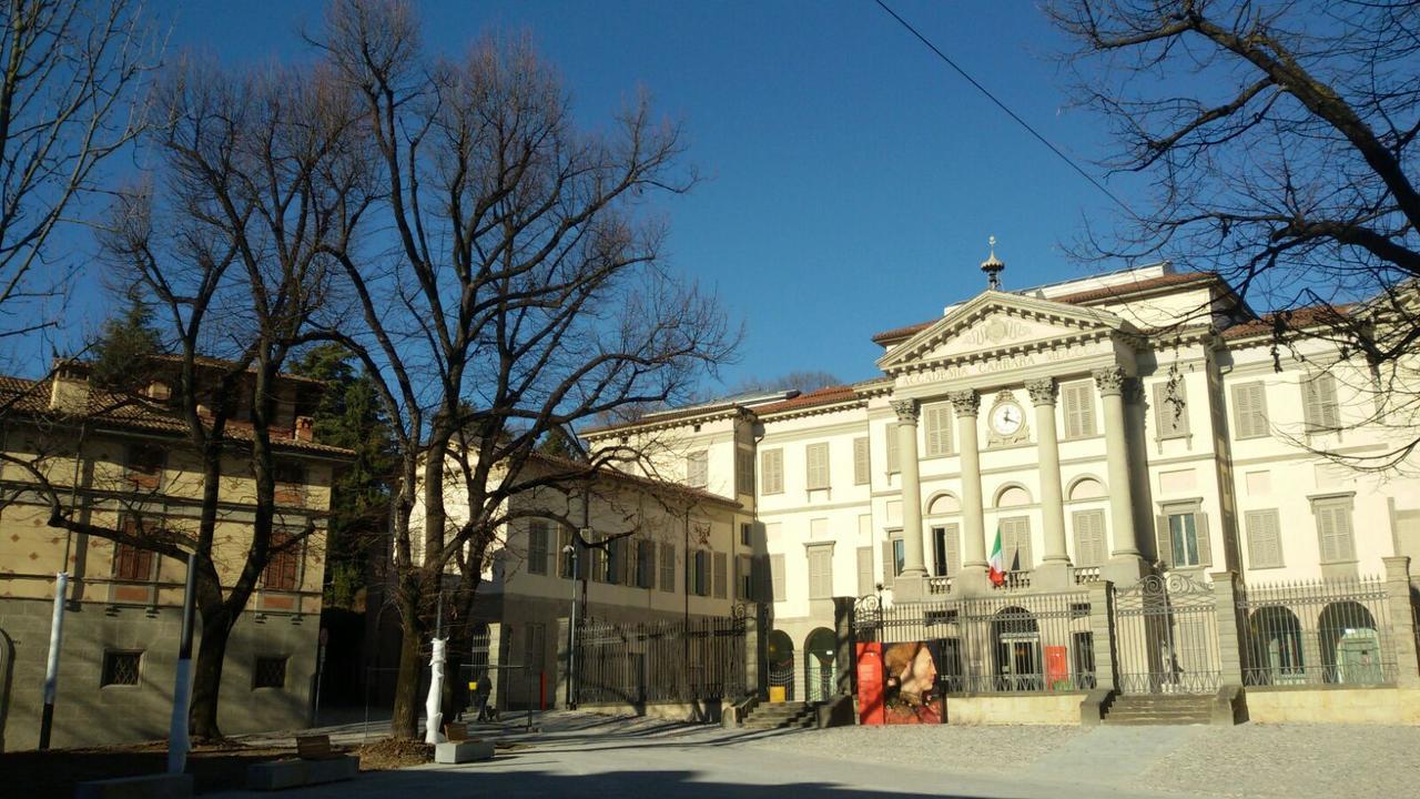 Academia Residence Bergamo Exteriör bild